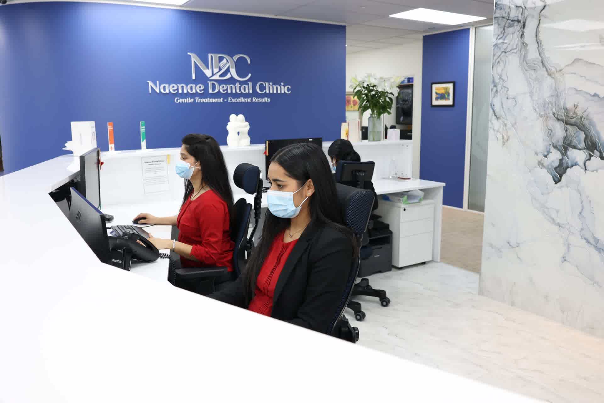 Reception desk for Contact